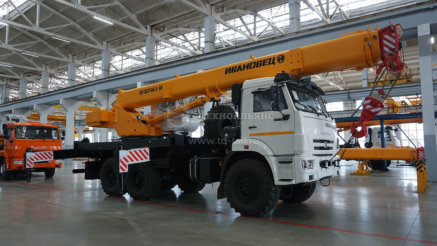Автокран «Ивановец» КС-35714К-2-10 NG