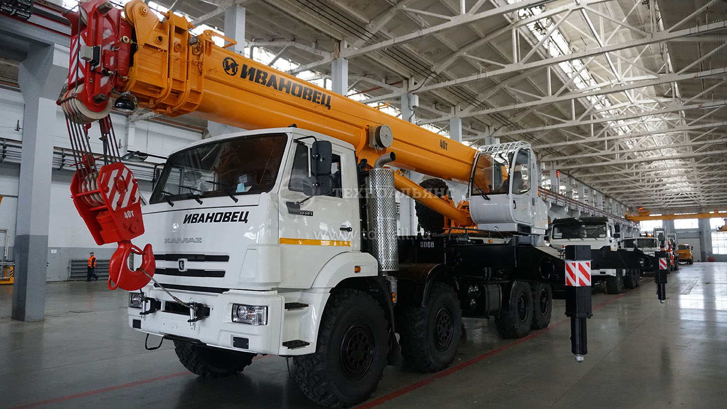 Автокран «Ивановец» КС-65740-7
