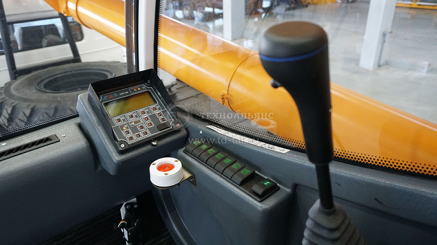 Автокран «Ивановец» КС-45717-1Р