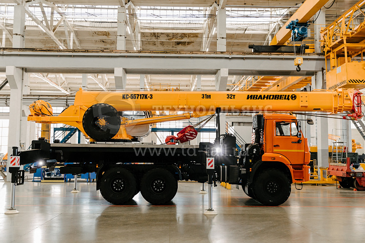 Автокран «Ивановец» КС-55717К-3 Air