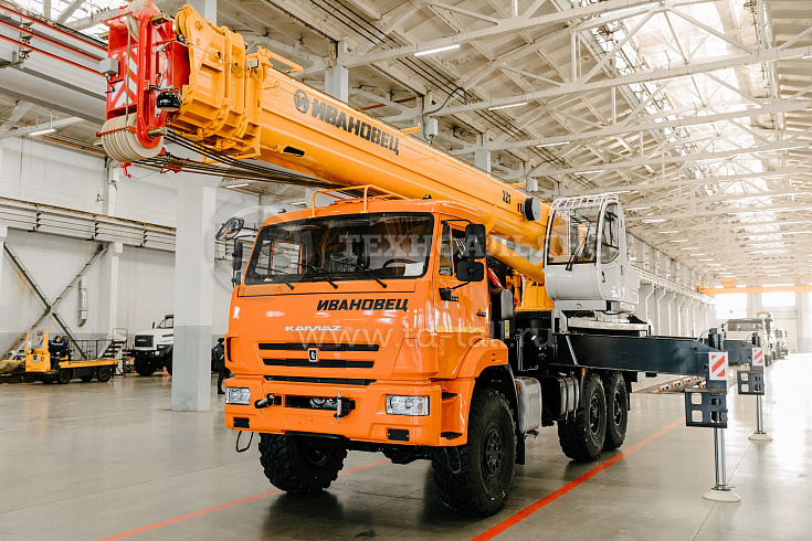 Автокран «Ивановец» КС-55717К-3 Air