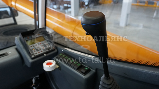 Автокран «Ивановец» КС-45717К-1Р
