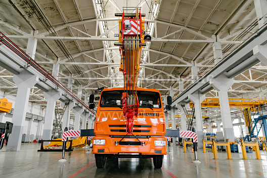 Автокран «Ивановец» КС-45717K-1М