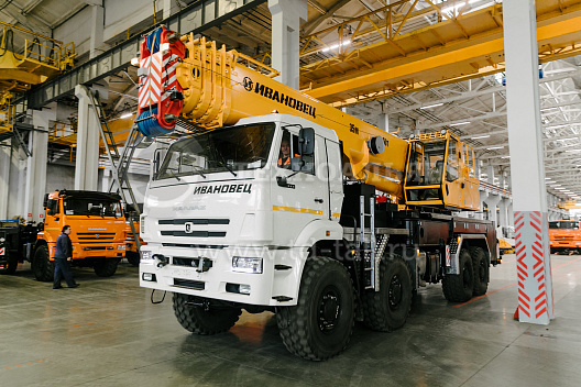 Автокран «Ивановец» КС-6577К-3