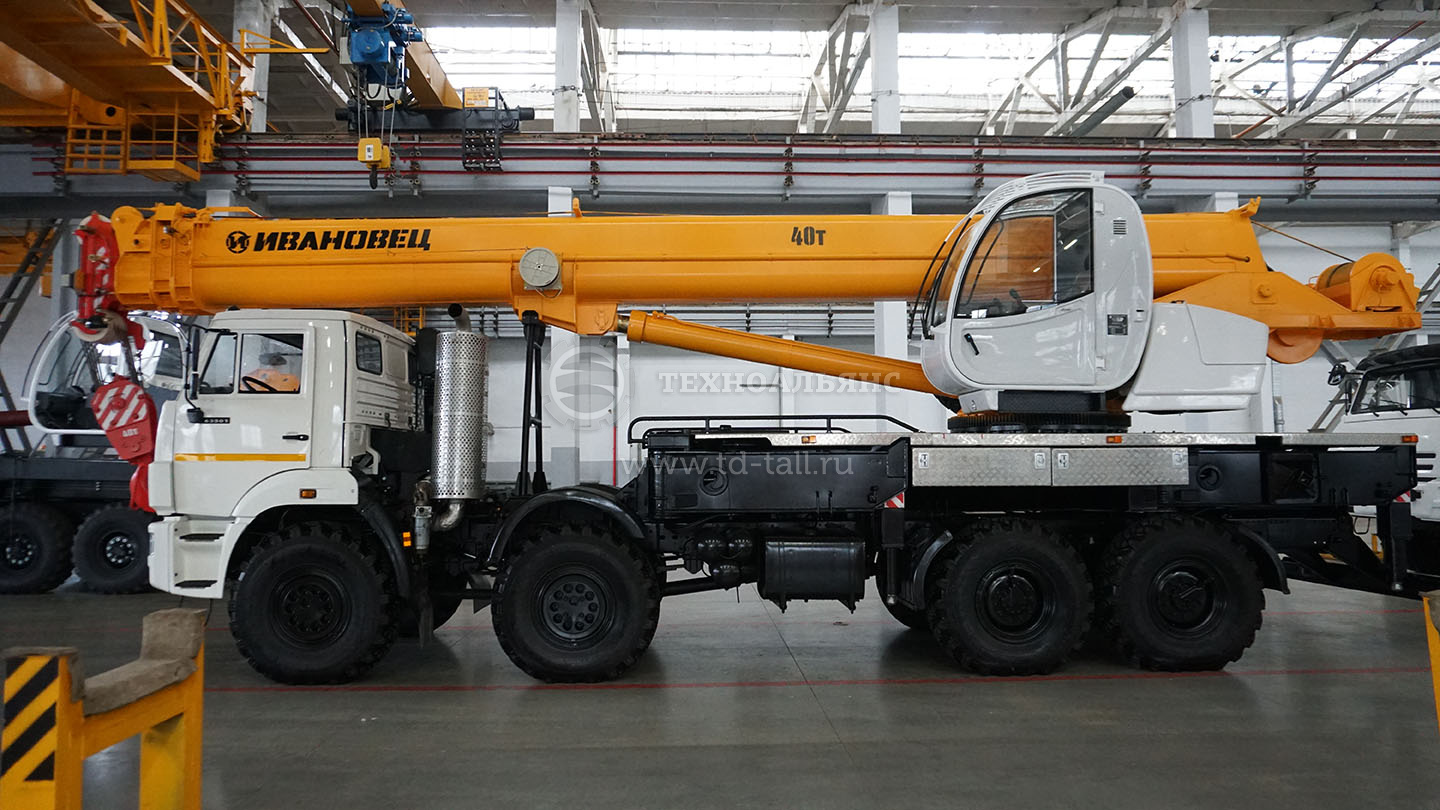 Автокран «Ивановец» КС-65740-7