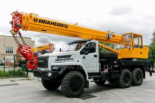 Автокран «Ивановец» КС-45717-4В