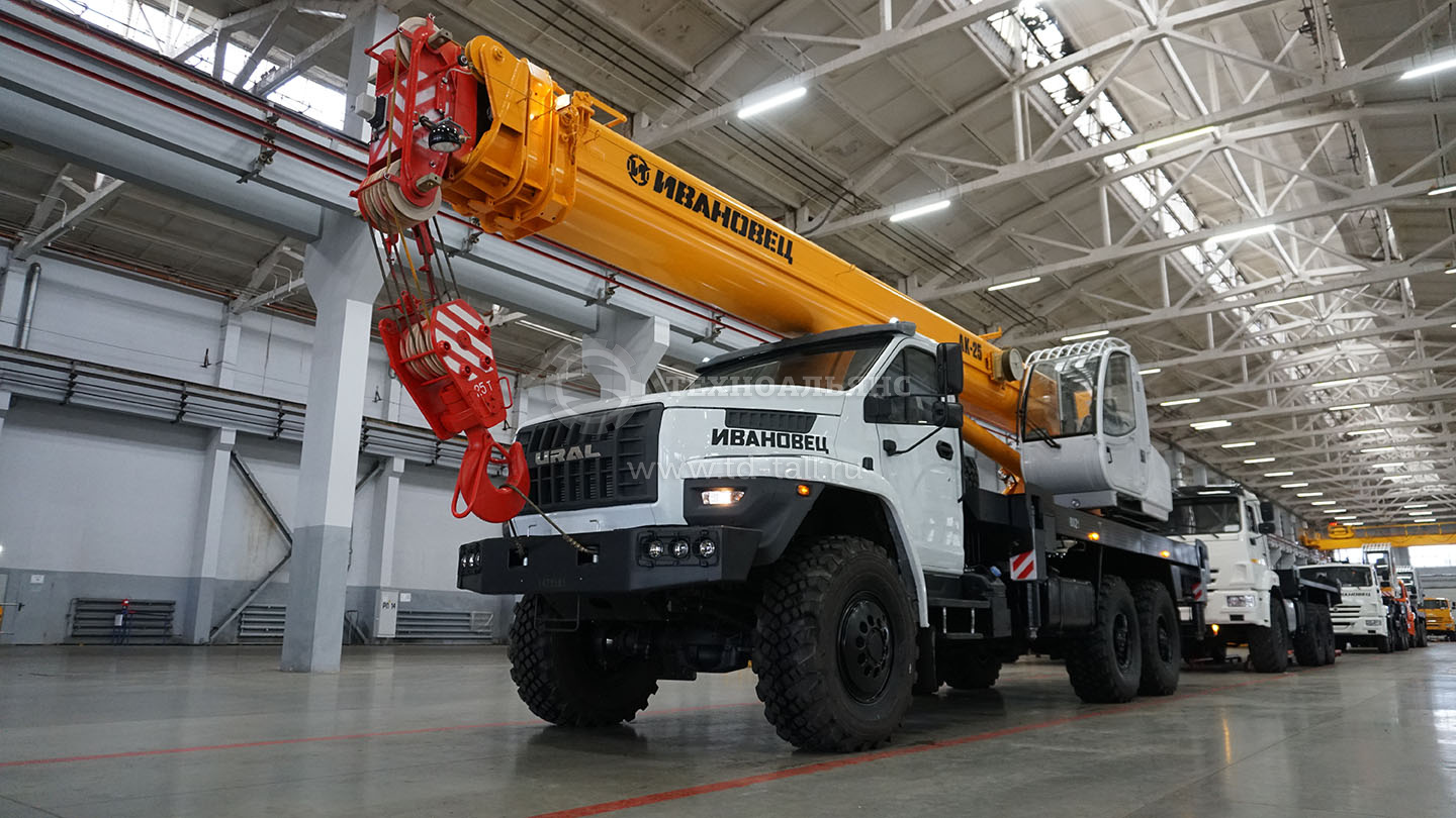 Автокран «Ивановец» КС-45717-2Р