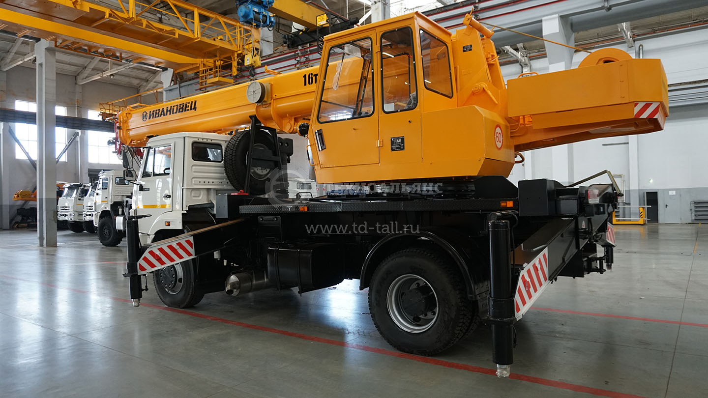 Автокран «Ивановец» КС-35714К-3