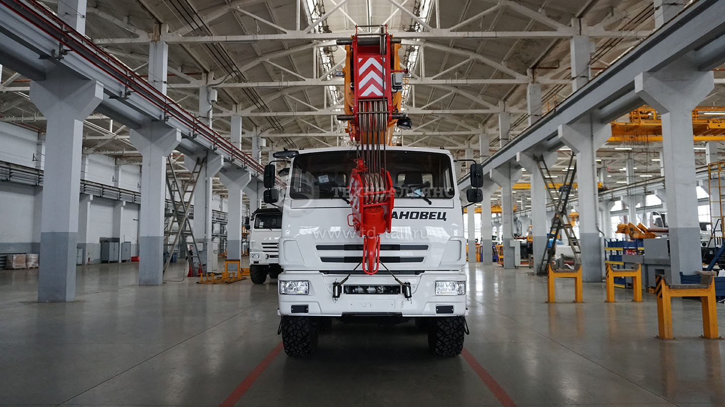 Автокран «Ивановец» КС-65740-7