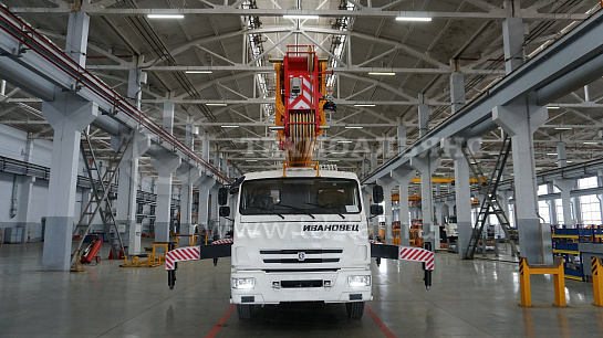 Автокран «Ивановец» КС-45717К-1Р
