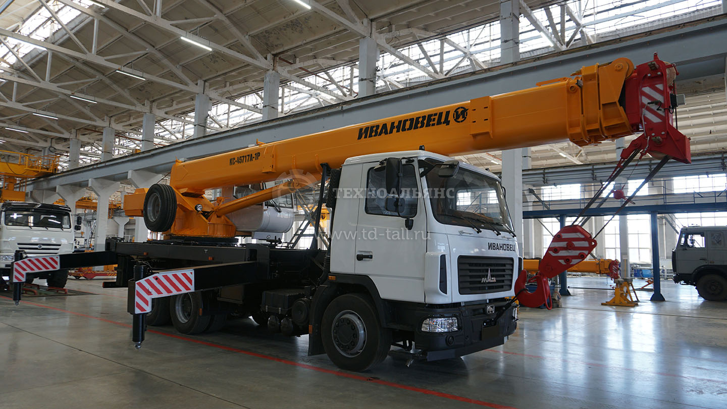 Автокран «Ивановец» КС-45717А-1Р