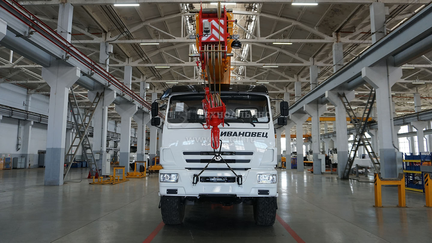 Автокран «Ивановец» КС-35714К-2-10 NG