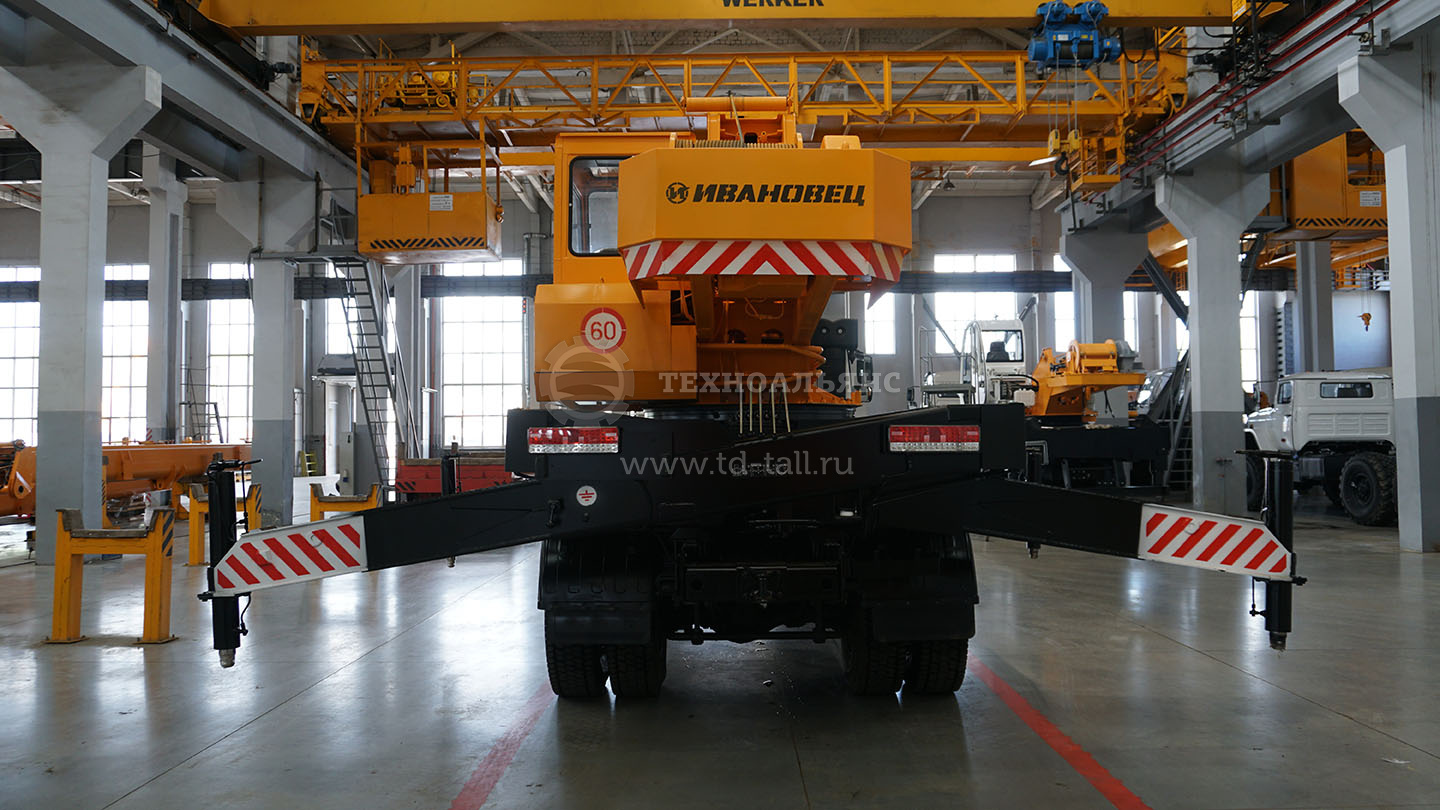 Автокран «Ивановец» КС-35714К-3