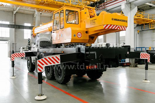 Автокран «Ивановец» КС-45717-4В