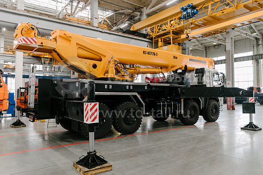 Автокран «Ивановец» КС-6577К-3