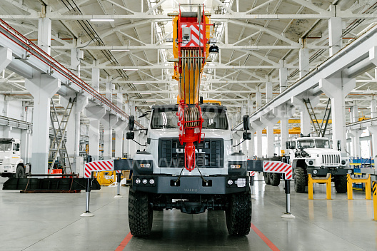 Автокран «Ивановец» КС-45717-4В