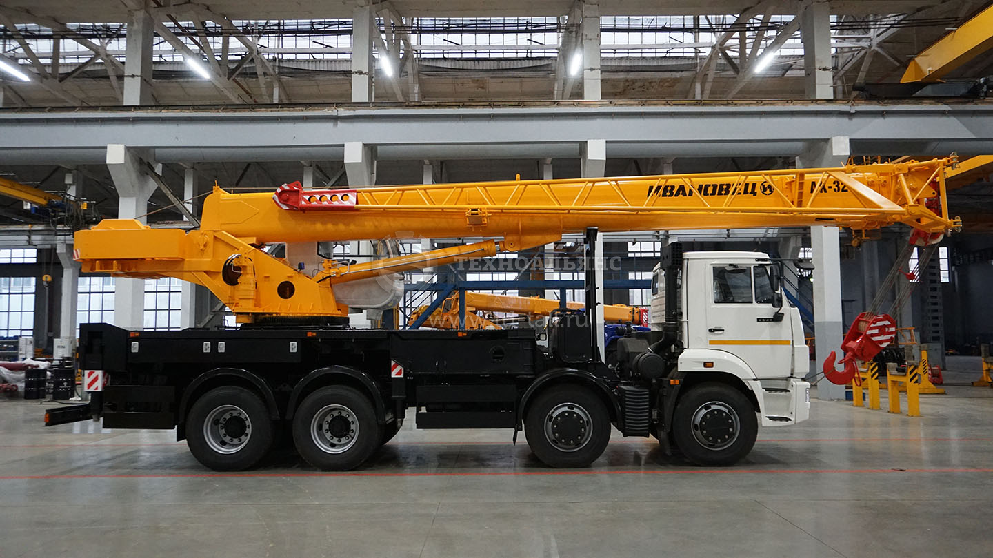 Автокран «Ивановец» КС-55717К-1