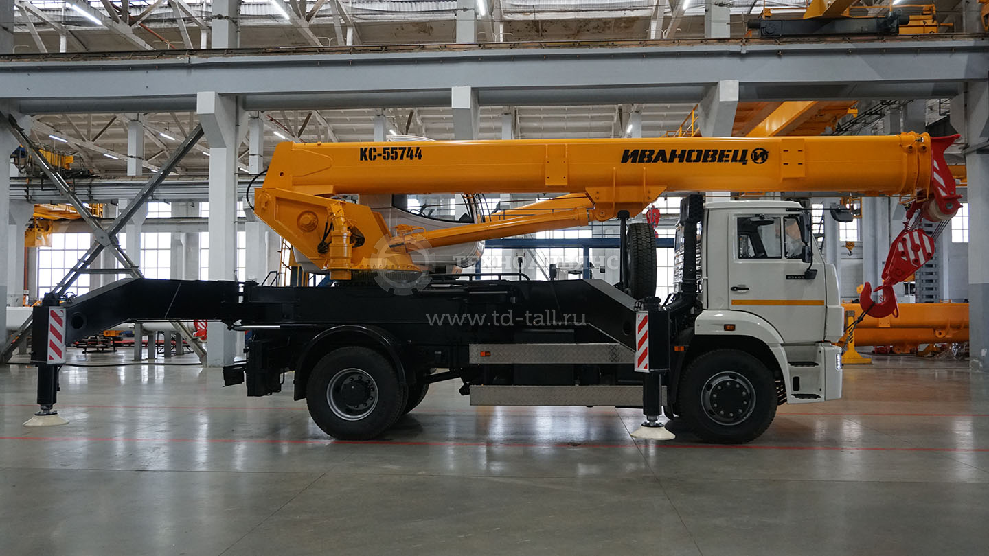 Автокран «Ивановец» КС-55744