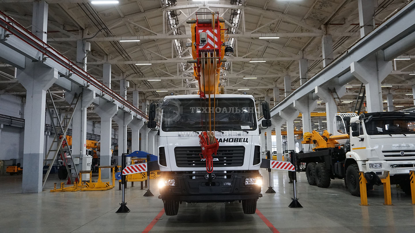 Автокран «Ивановец» КС-35715
