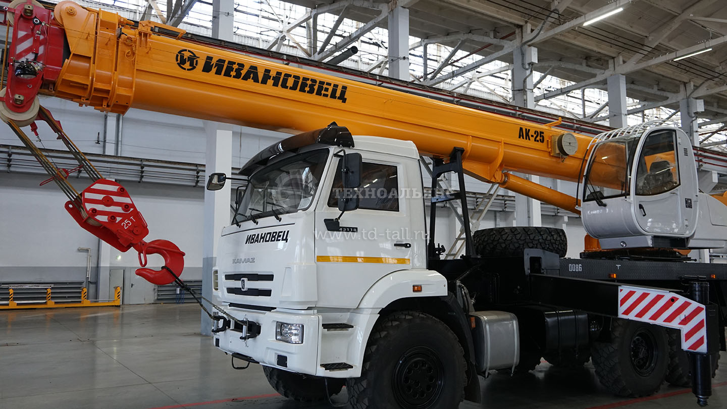 Автокран «Ивановец» КС-45717К-3Р